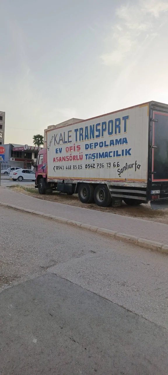 2 aracım satılıktır Beyaz kamyon 550 bordo kamyon 700 – fotoğraf 7