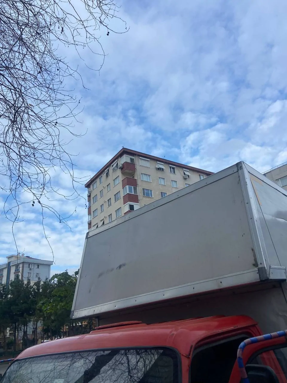 ısuzu ıveco mutsubutshi kapalı kasa – fotoğraf 5