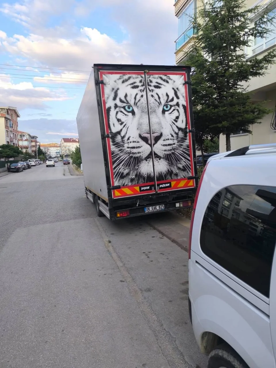 Satılık kamyon – fotoğraf 4