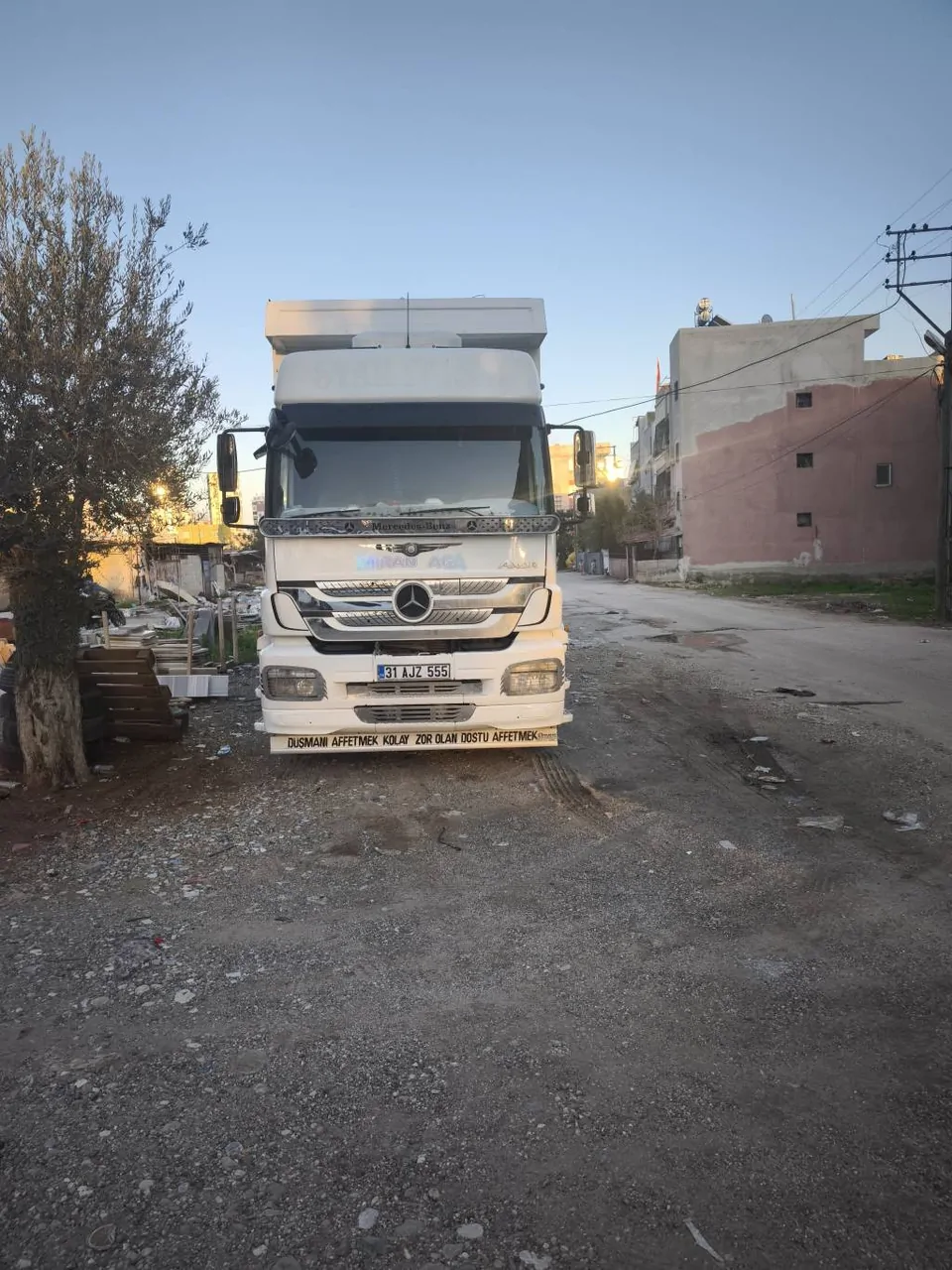 Acil satılık 2528 Axor – fotoğraf 3