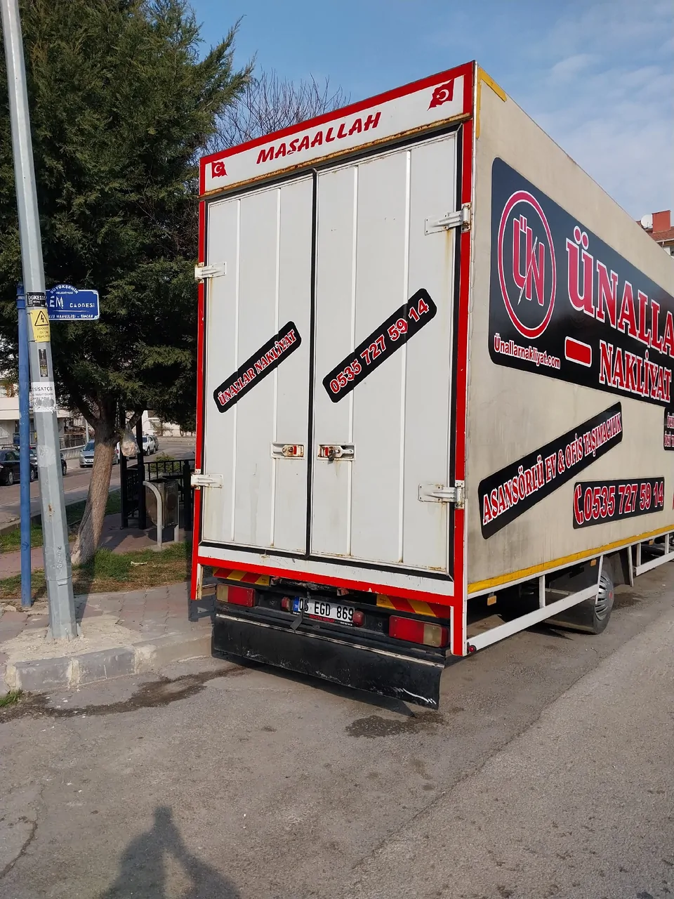 temiz bakımlı evden eve Aracı – fotoğraf 2
