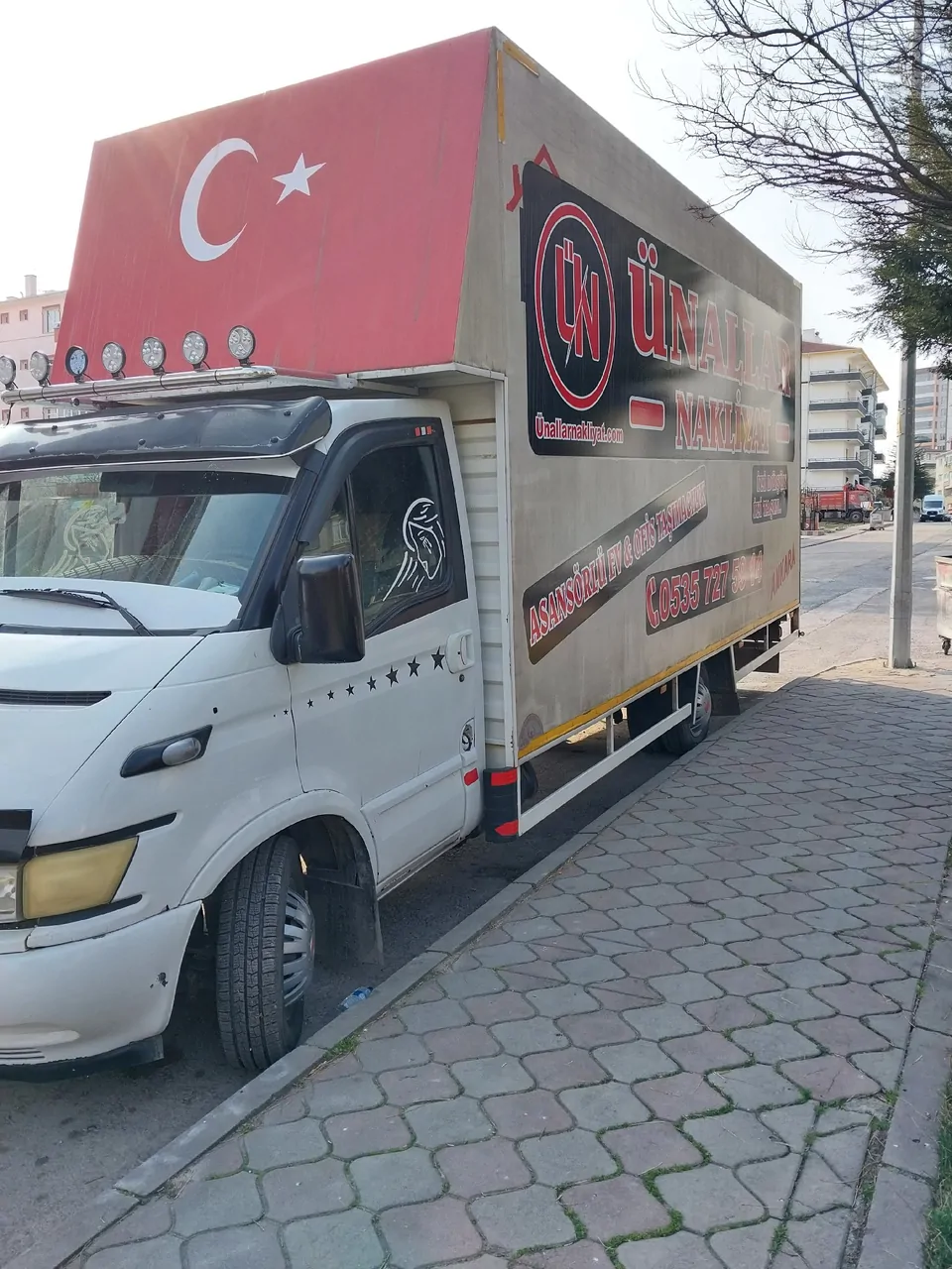 temiz bakımlı evden eve Aracı – fotoğraf 4