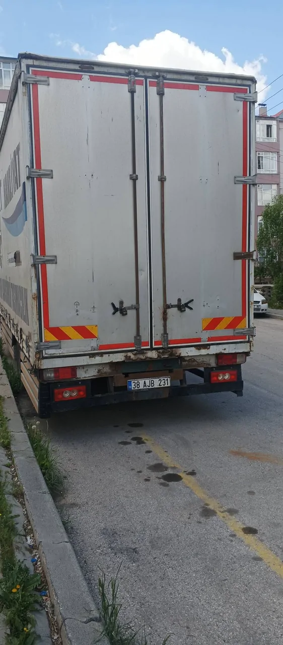 Satılık Renault 6 teker 220 lik – fotoğraf 6