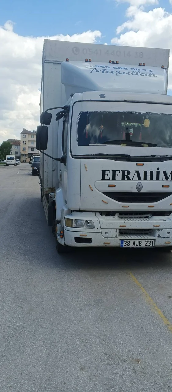 Satılık Renault 6 teker 220 lik – fotoğraf 2