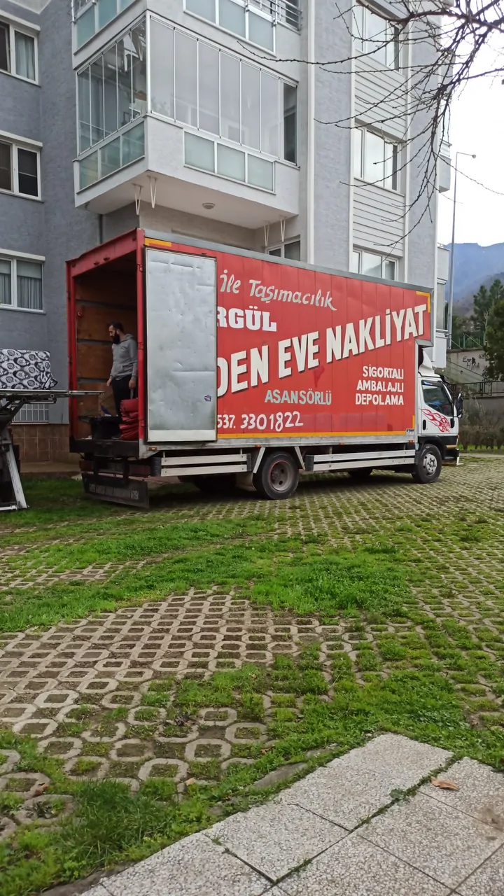 Mitsubishi uzun şase – fotoğraf 4