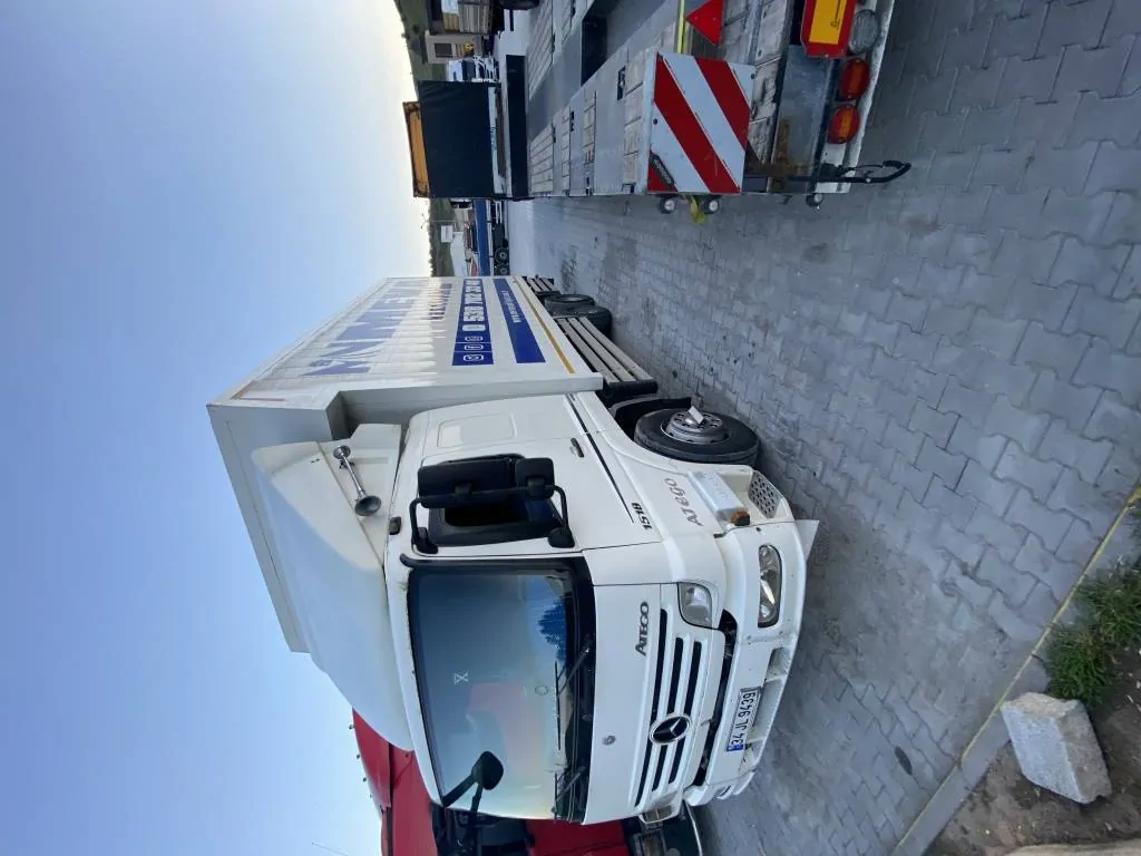 Satılık tertemiz 1518 atego körüklü – fotoğraf 5