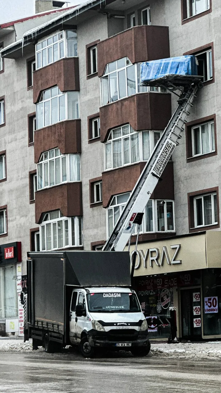Orjinal 70 c17 çift turbo kamyon – fotoğraf 2