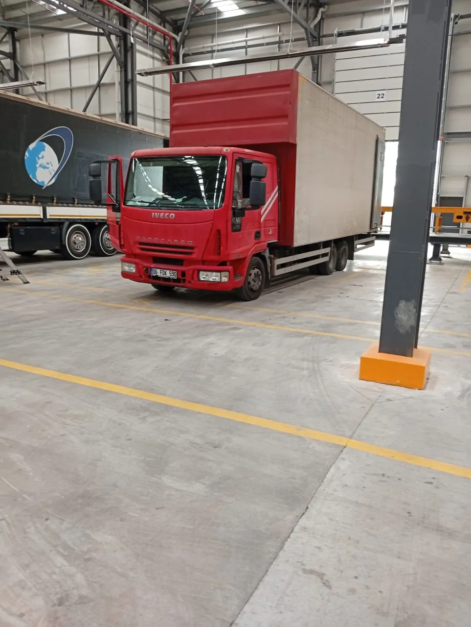 2007 m0del  Iveco 130E  Evro kamyon – fotoğraf 2