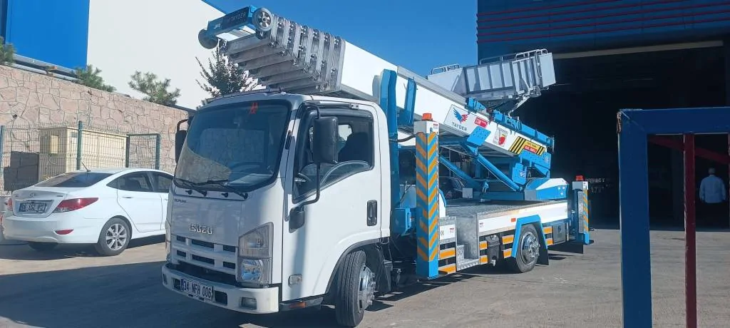 2025 model sıfır tayder Isuzu nlr long 2017 model 175 biımız – fotoğraf 2