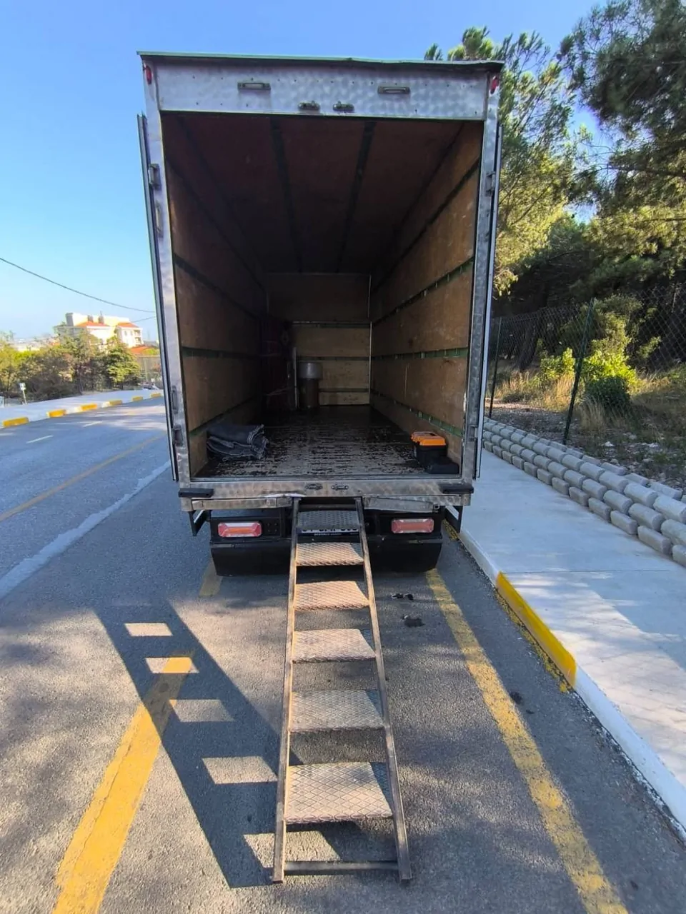 ÇOK TEMİZ 2011 FUSO – fotoğraf 7