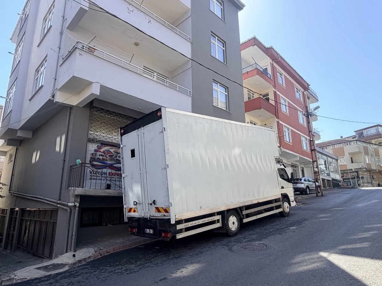 2014 model mitsubishi fuso kamyon evden eve kasalı – fotoğraf 3
