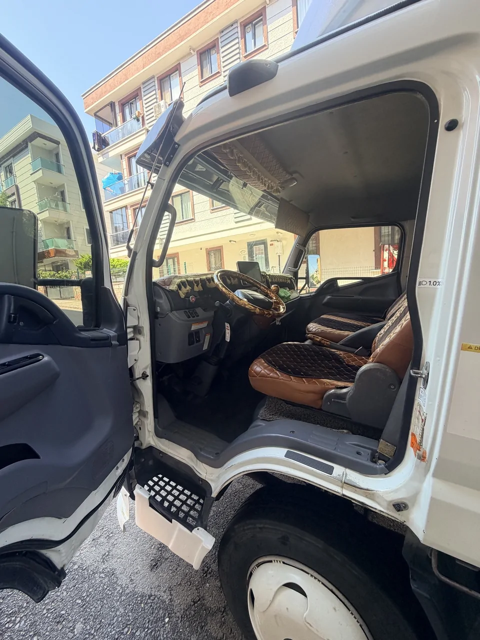 2014 model mitsubishi fuso kamyon evden eve kasalı – fotoğraf 5