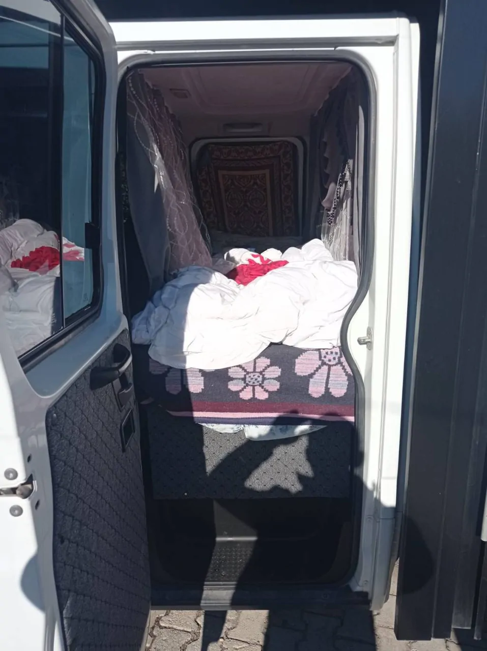 Orijinal çift kabin Iveco daily – fotoğraf 2
