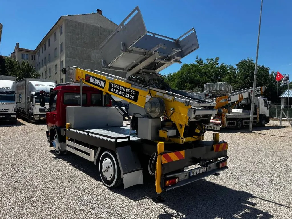 33 BÖCKER 2012 MODEL 65-9 İveco sıfır motor kamyonet – fotoğraf 2