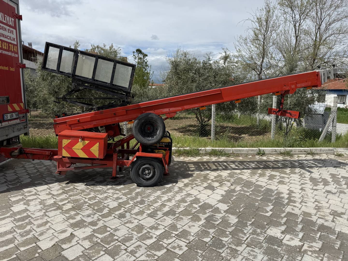 Yurtseven Nakliyat Asansörlü Evden Eve Nakliyat