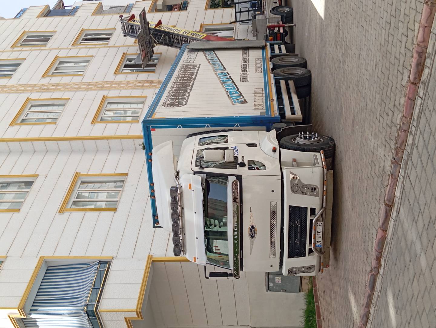 ÖZGÜN  NAKLİYAT
