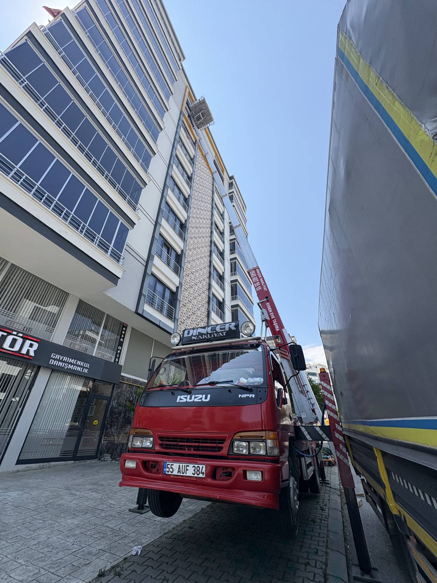 Dinçer Nakliyat Asansörlü Taşımacılık