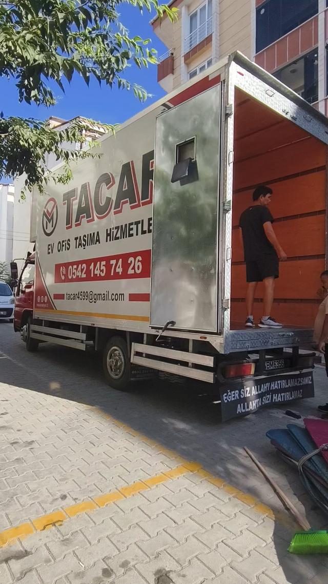 Murat Tacar
